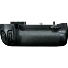 Nikon MB-D15 Multi-Power Battery Pack for D7100
