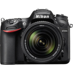 Nikon D7200 with 18-140mm Kit