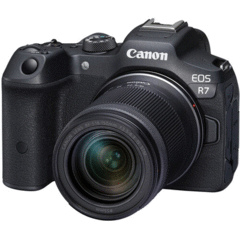 Canon EOS R7 with 18-150mm Lens